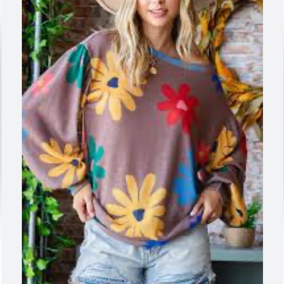 First Love Tops - First Love Mocha Flower Power Print Pullover Top. Size Medium.